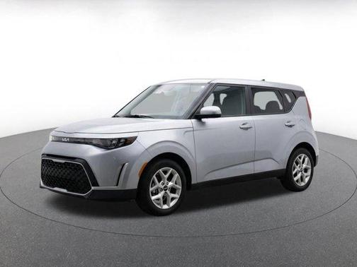 Steel Gray 2025 Kia Soul LX