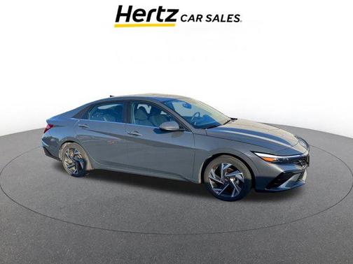 2025 Hyundai ELANTRA SEL