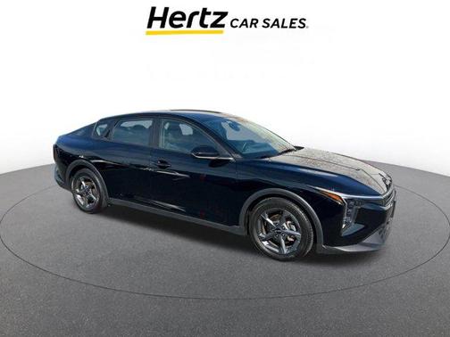 Aurora Black Pearl 2025 Kia K4 LXS