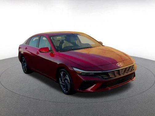 2025 Hyundai ELANTRA SEL