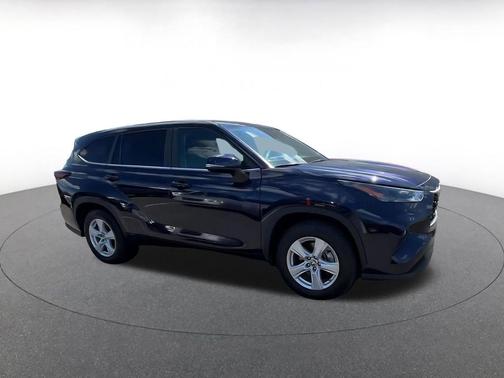 Blueprint 2025 Toyota Highlander LE