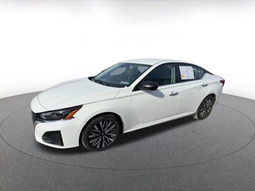 2025 Nissan Altima SV FWD