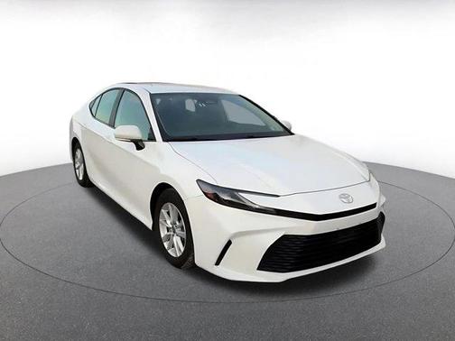 Ice Cap 2025 Toyota Camry LE
