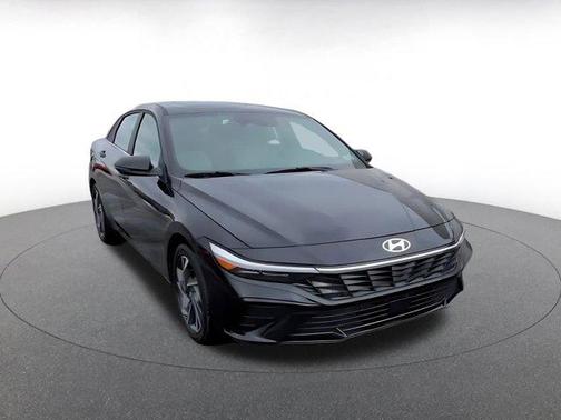 2025 Hyundai ELANTRA HEV Limited