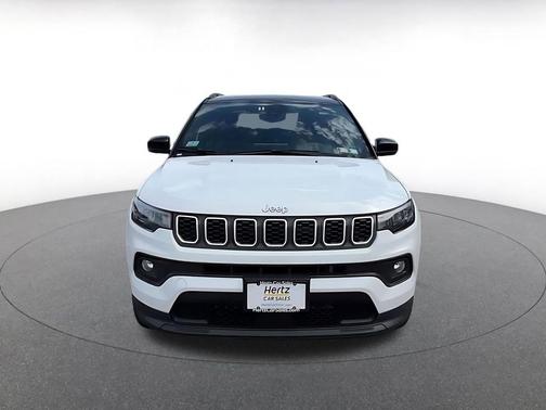 Bright White Clearcoat 2025 Jeep Compass Limited
