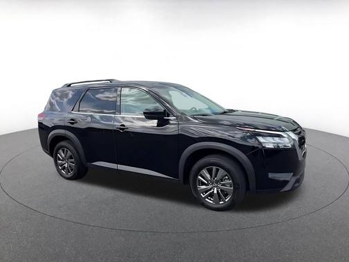 Super Black 2025 Nissan Pathfinder SV FWD