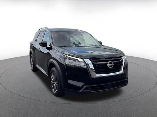 Super Black 2025 Nissan Pathfinder SV FWD