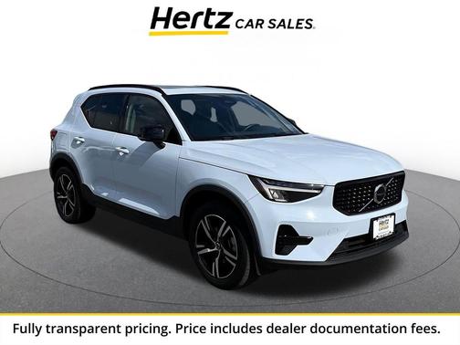 Blue 2024 Volvo XC40 CORE
