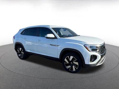 2025 Volkswagen Atlas Cross Sport 2.0T SE w/Technology 4MOTION