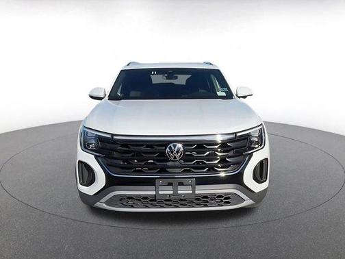 2025 Volkswagen Atlas Cross Sport 2.0T SE w/Technology 4MOTION