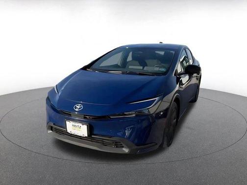 2025 Toyota Prius LE