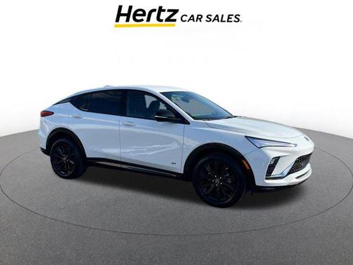 Summit White 2025 Buick Envista Sport Touring FWD