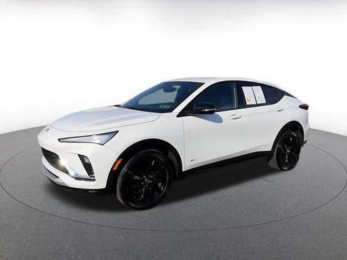 Summit White 2025 Buick Envista Sport Touring FWD