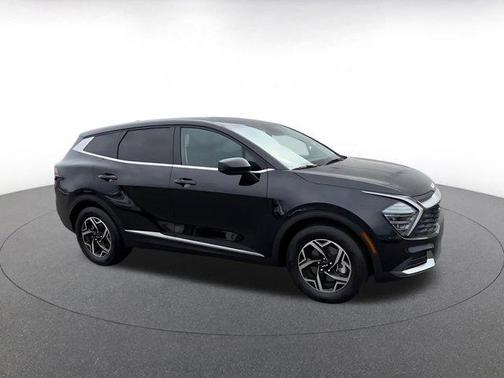 Ebony Black 2025 Kia Sportage LX