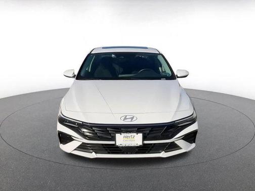 2025 Hyundai ELANTRA SEL