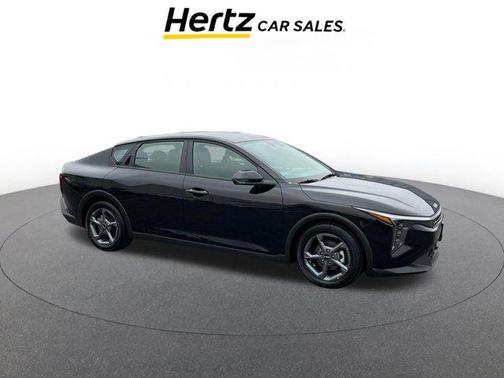 Aurora Black Pearl 2025 Kia K4 LXS