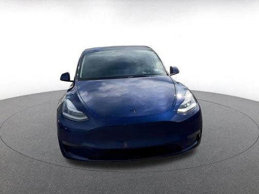 2022 Tesla Model Y Long Range Dual Motor All-Wheel Drive