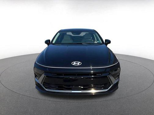 Abyss Black 2025 Hyundai SONATA SEL