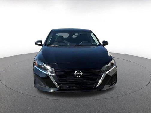 Super Black 2025 Nissan Altima SV FWD