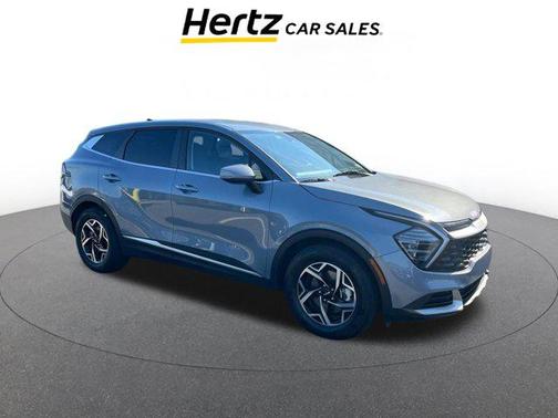 Everlasting Silver 2025 Kia Sportage LX