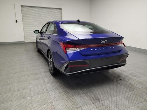 2025 Hyundai ELANTRA SEL
