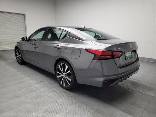 2022 Nissan Altima SR FWD