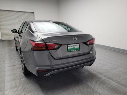 2022 Nissan Altima SR FWD