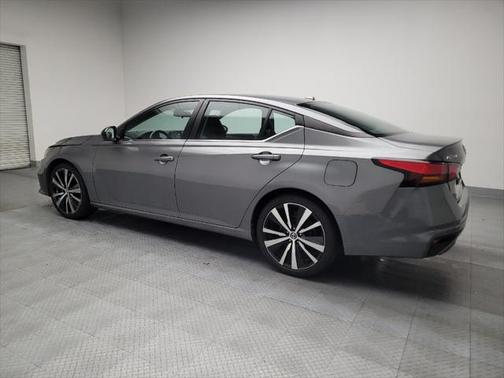 2022 Nissan Altima SR FWD