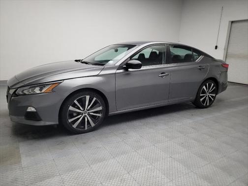 2022 Nissan Altima SR FWD
