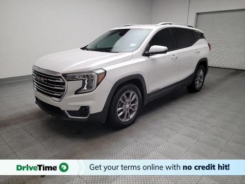 White Frost Tricoat 2022 GMC Terrain SLT