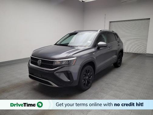 Gray 2023 Volkswagen Taos 1.5T SE
