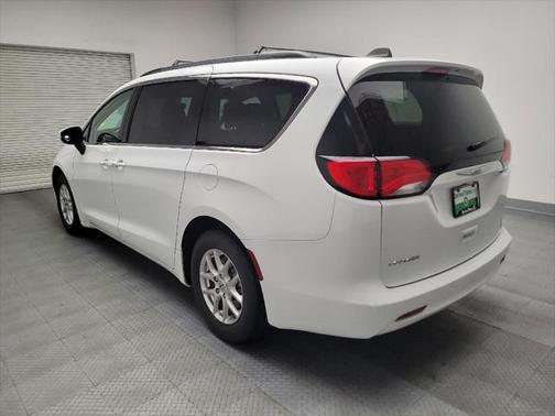 2021 Chrysler Voyager LXI