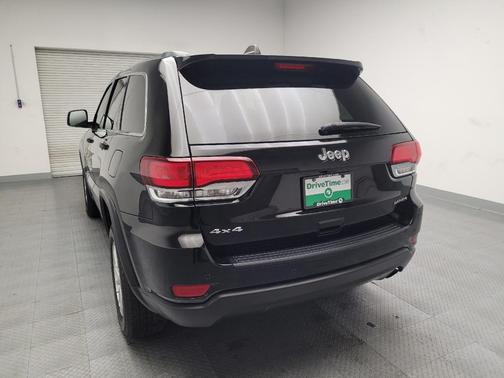 2020 Jeep Grand Cherokee Laredo