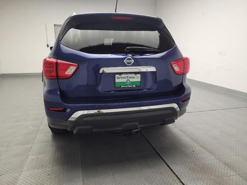 2018 Nissan Pathfinder S