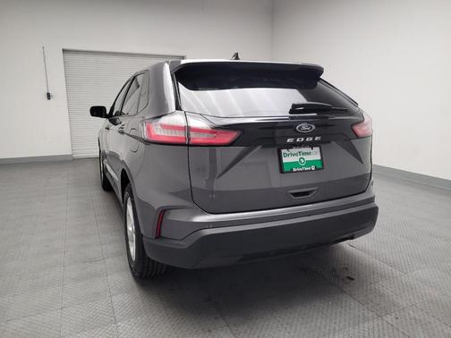 2021 Ford Edge SE