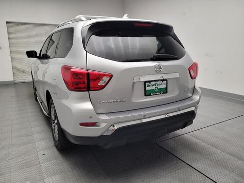 2019 Nissan Pathfinder SL