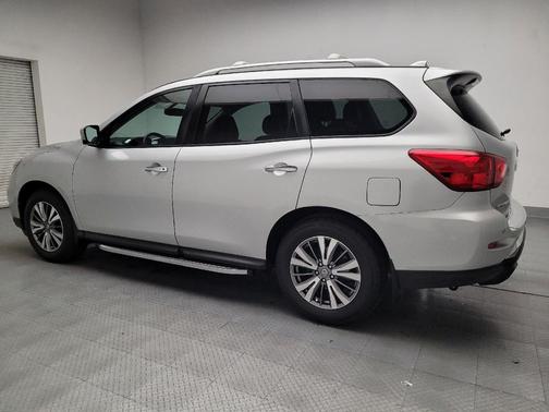 2019 Nissan Pathfinder SL
