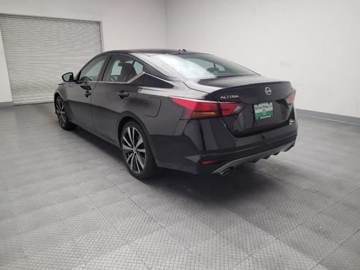 2022 Nissan Altima SR FWD