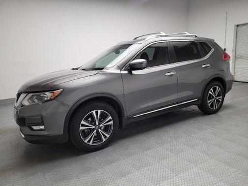 2017 Nissan Rogue SL