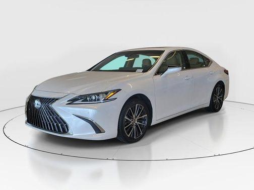 Eminent White Pearl 2023 Lexus ES 350