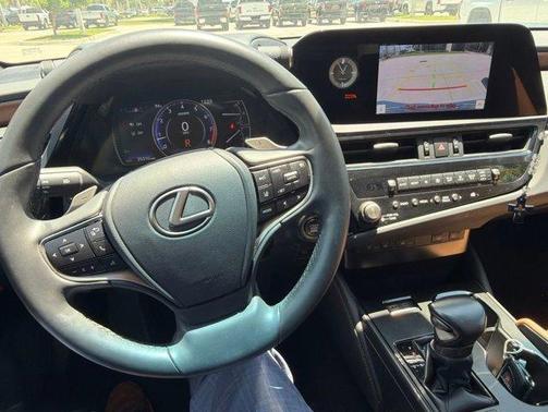 White Pearl 2023 Lexus ES 350
