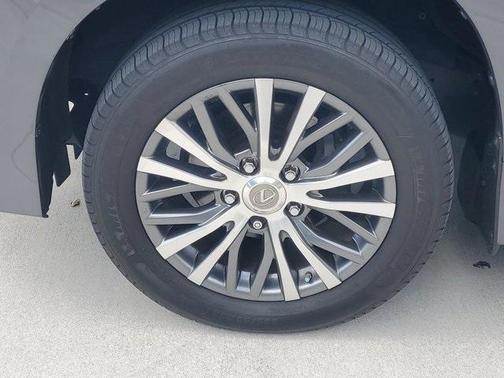 2019 Lexus LX 570