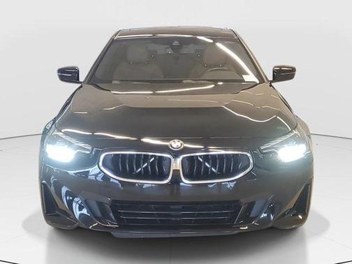 2022 BMW 230 i