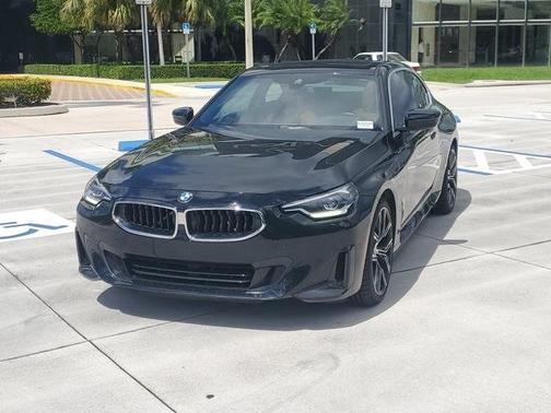 2022 BMW 230 i