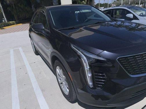 2023 Cadillac XT4 Luxury