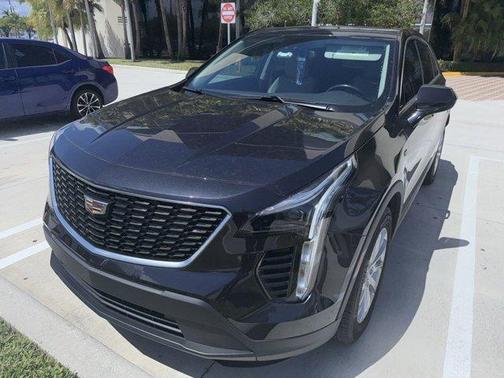 2023 Cadillac XT4 Luxury