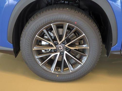 2025 Lexus NX 250 Base