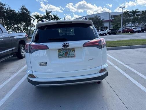 2016 Toyota RAV4 XLE