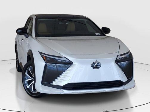 Eminent White Pearl 2024 Lexus RZ 300e 300E
