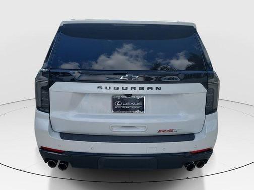 2025 Chevrolet Suburban RST